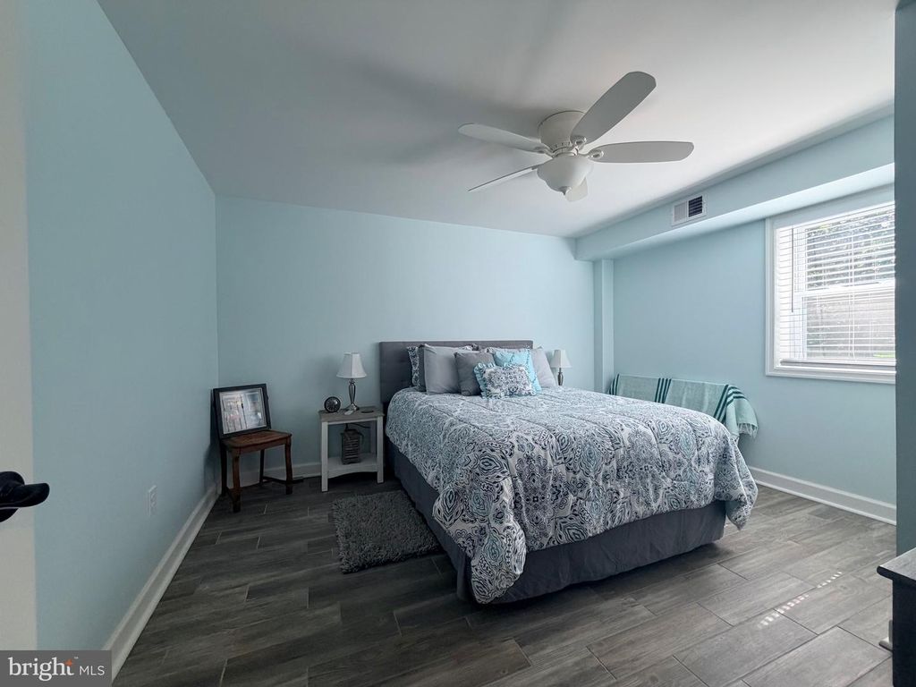 Image 18 of property listing at 4 BURR HILL DR, Ocean Pines, MD 21811