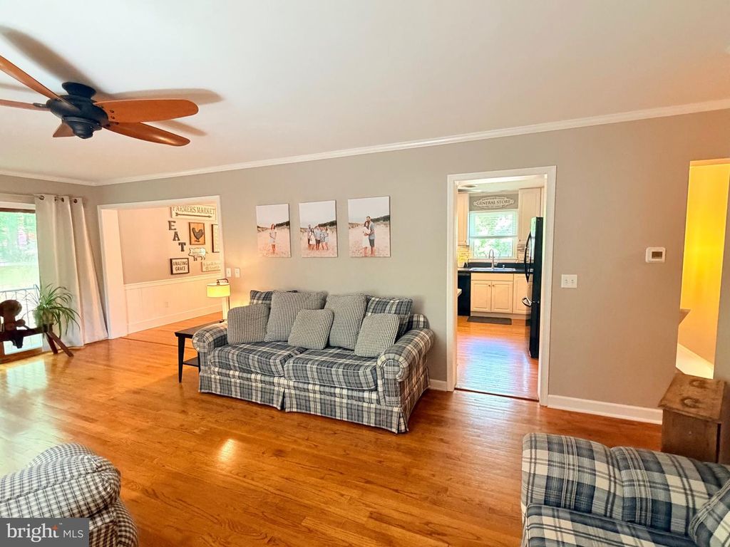 Image 29 of property listing at 4 BURR HILL DR, Ocean Pines, MD 21811