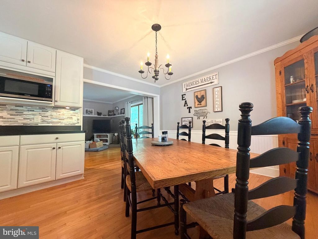 Image 35 of property listing at 4 BURR HILL DR, Ocean Pines, MD 21811