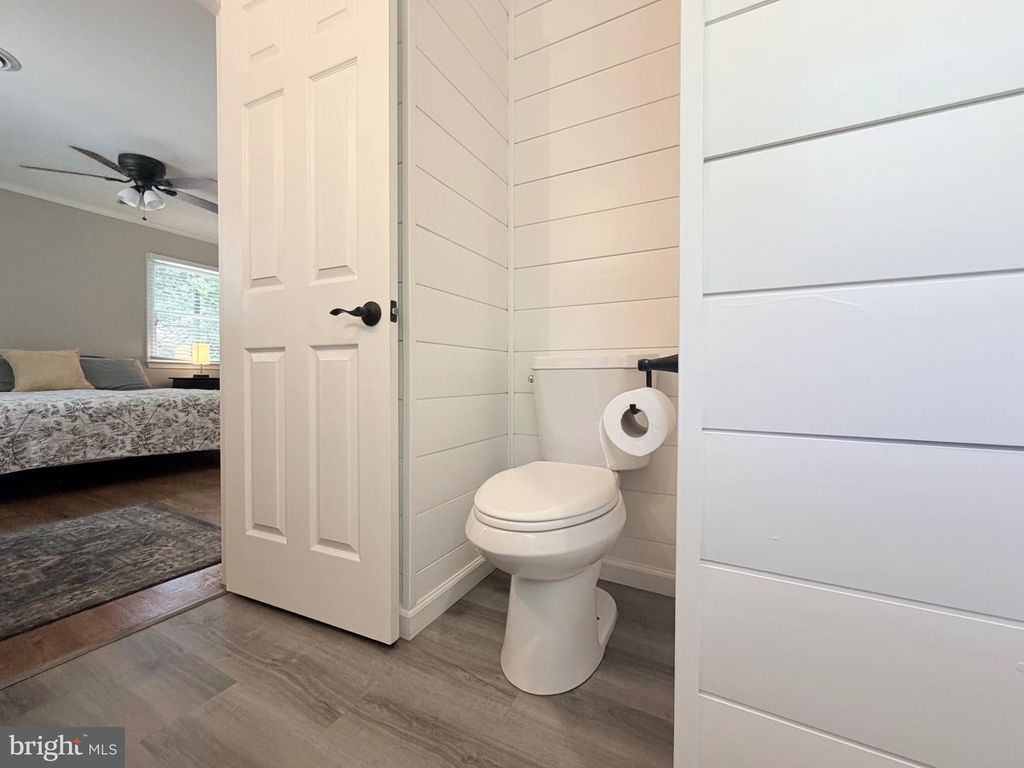 Image 57 of property listing at 4 BURR HILL DR, Ocean Pines, MD 21811