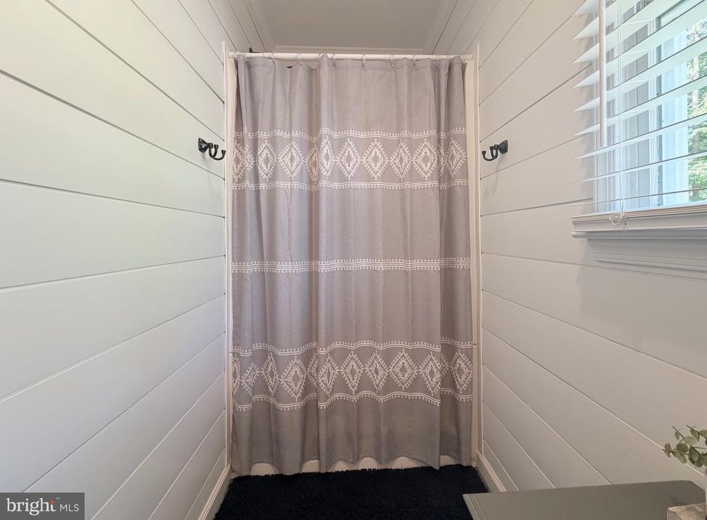 Image 58 of property listing at 4 BURR HILL DR, Ocean Pines, MD 21811