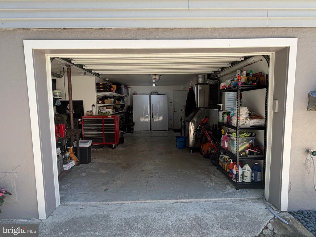 Image 60 of property listing at 4 BURR HILL DR, Ocean Pines, MD 21811