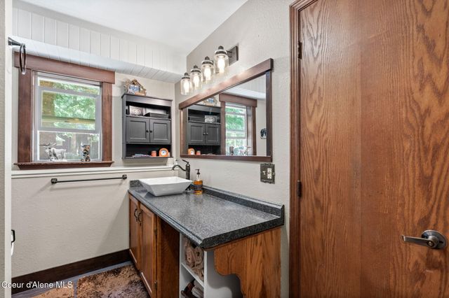 3470 W Seasons Rd, Rathdrum, ID 83858