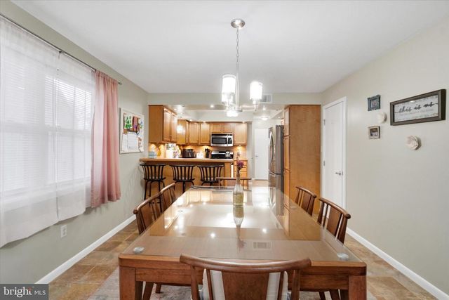 241 S HARLAN ST, York, PA 17402