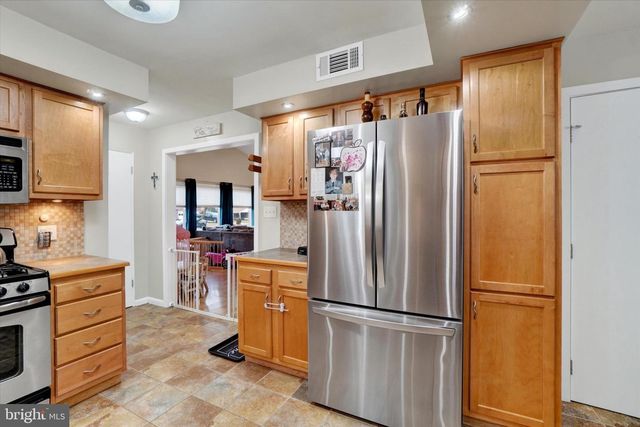 241 S HARLAN ST, York, PA 17402