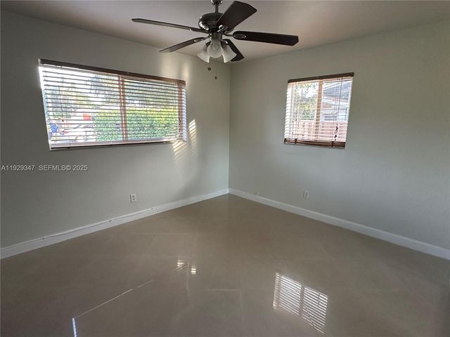 1718 N 27th Ave, Hollywood, FL 33020