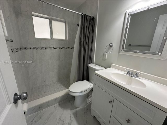 1718 N 27th Ave, Hollywood, FL 33020