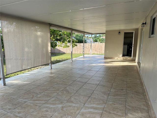 1718 N 27th Ave, Hollywood, FL 33020