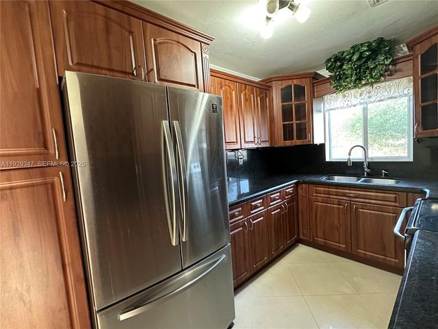 1718 N 27th Ave, Hollywood, FL 33020