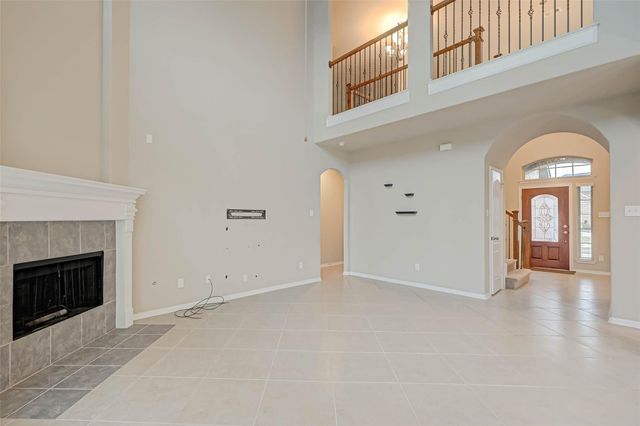 2111 Post Oak Court, Pearland, TX 77581