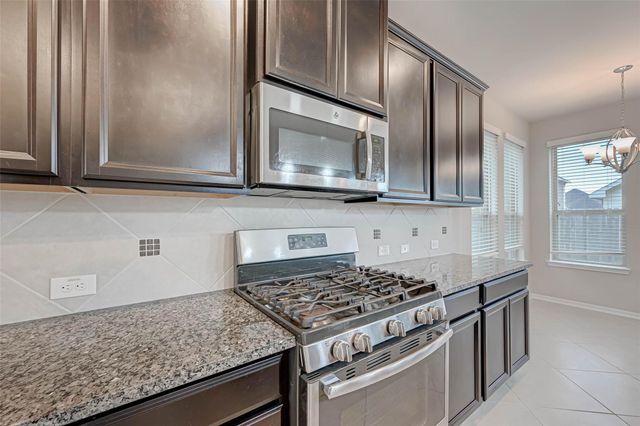 2111 Post Oak Court, Pearland, TX 77581