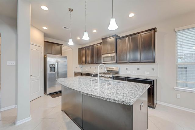 2111 Post Oak Court, Pearland, TX 77581