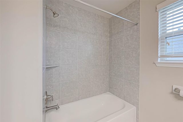 2111 Post Oak Court, Pearland, TX 77581