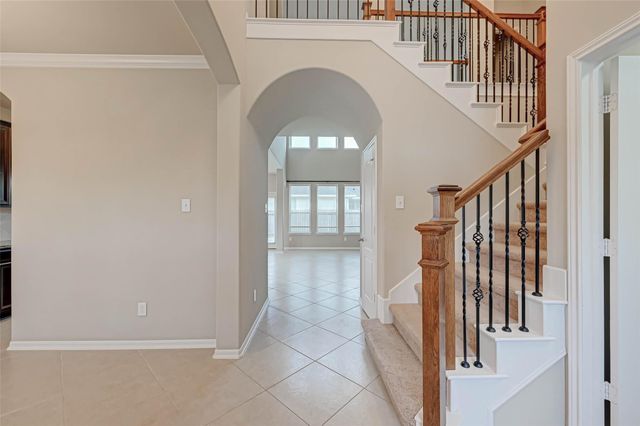 2111 Post Oak Court, Pearland, TX 77581