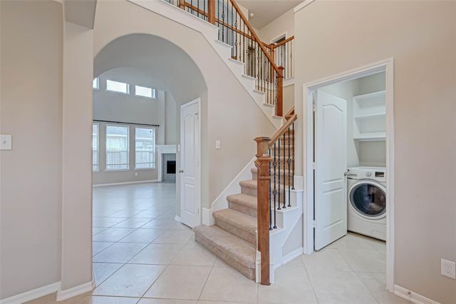 2111 Post Oak Court, Pearland, TX 77581