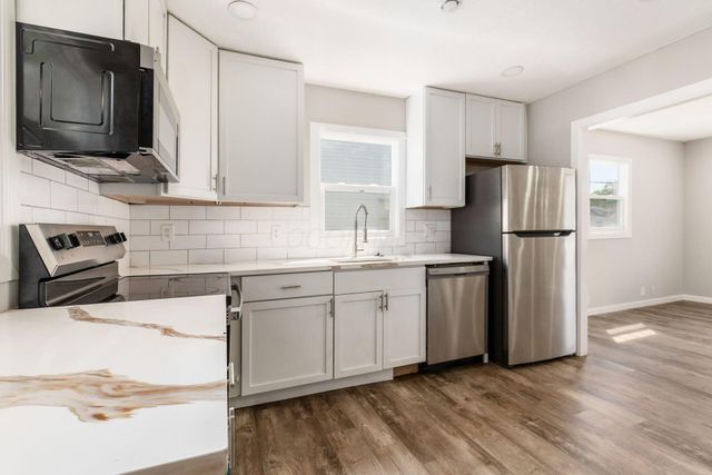 3366 Karl Road, Columbus, OH 43224