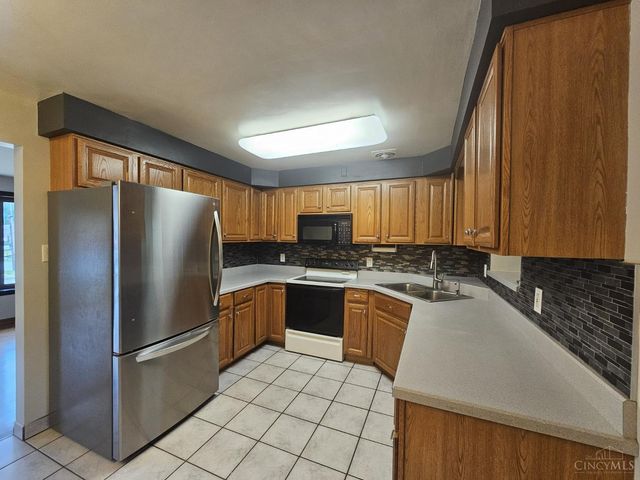 3474 Oakmeadow Lane, Colerain Twp, OH 45239