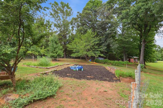 8301 Waxhaw Creek Road, Waxhaw, NC 28173