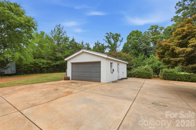 8301 Waxhaw Creek Road, Waxhaw, NC 28173