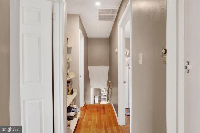 209 LAMP POST LN, Camp Hill, PA 17011