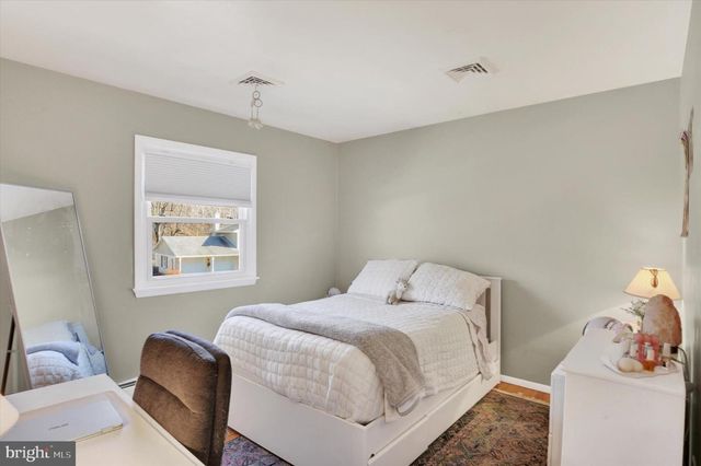 209 LAMP POST LN, Camp Hill, PA 17011