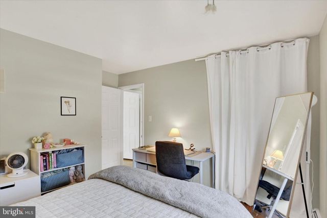 209 LAMP POST LN, Camp Hill, PA 17011