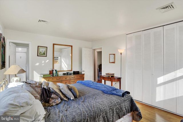 209 LAMP POST LN, Camp Hill, PA 17011