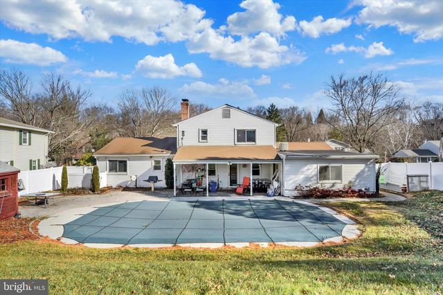 209 LAMP POST LN, Camp Hill, PA 17011