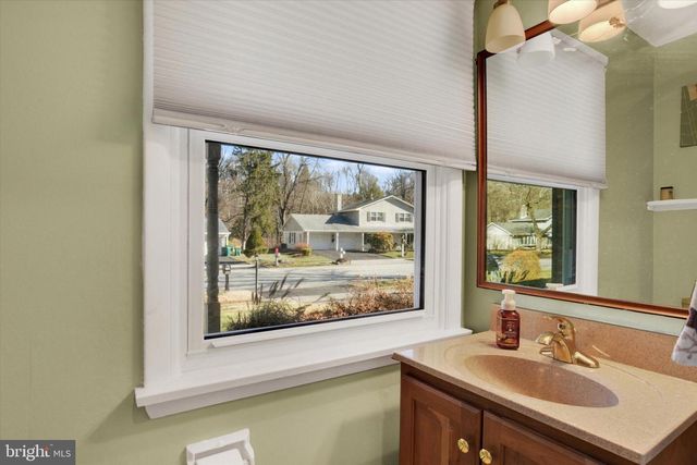 209 LAMP POST LN, Camp Hill, PA 17011