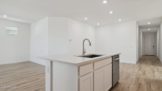 6999 W PINNACLE VISTA Drive, Peoria, AZ 85383