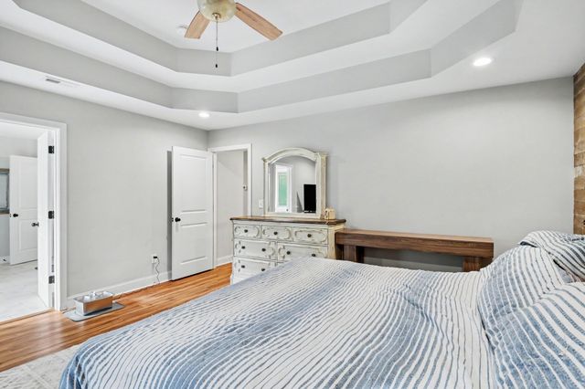 824 Snapdragon Ct, Clarksville, TN 37042