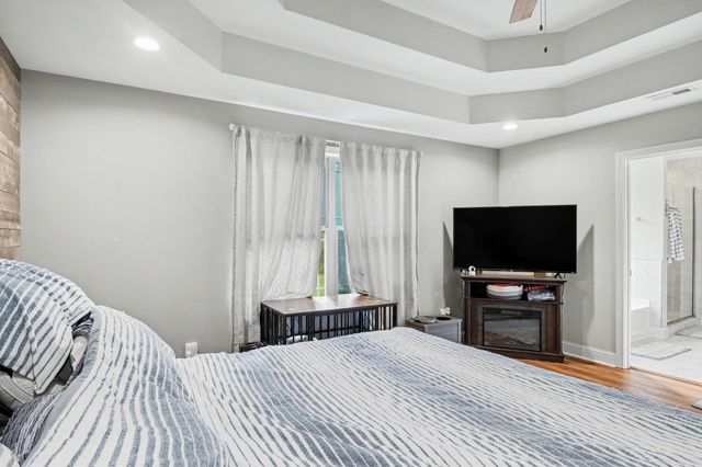 824 Snapdragon Ct, Clarksville, TN 37042