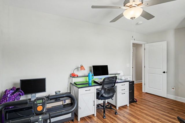 824 Snapdragon Ct, Clarksville, TN 37042