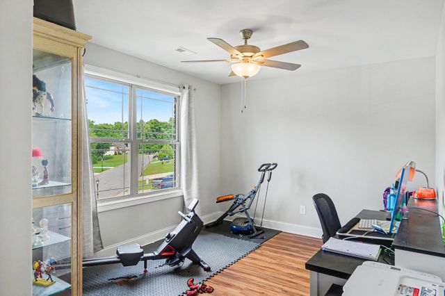 824 Snapdragon Ct, Clarksville, TN 37042