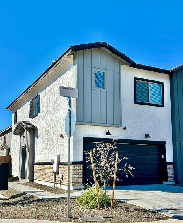 7508 S 75th Drive, Laveen, AZ 85339