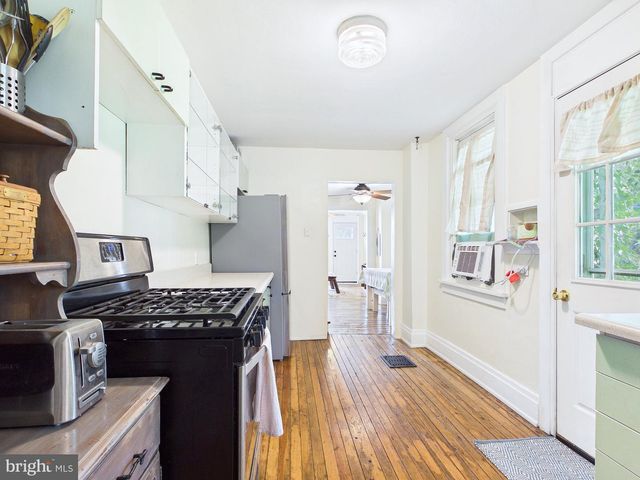 1319 N 2ND ST, Harrisburg, PA 17102