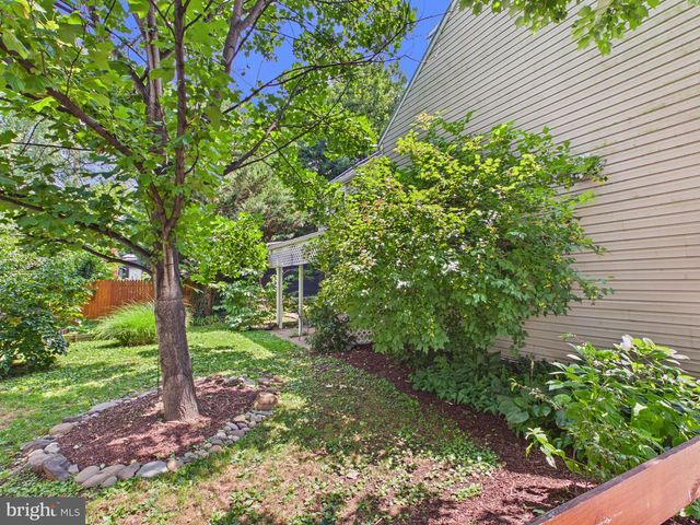 1319 N 2ND ST, Harrisburg, PA 17102