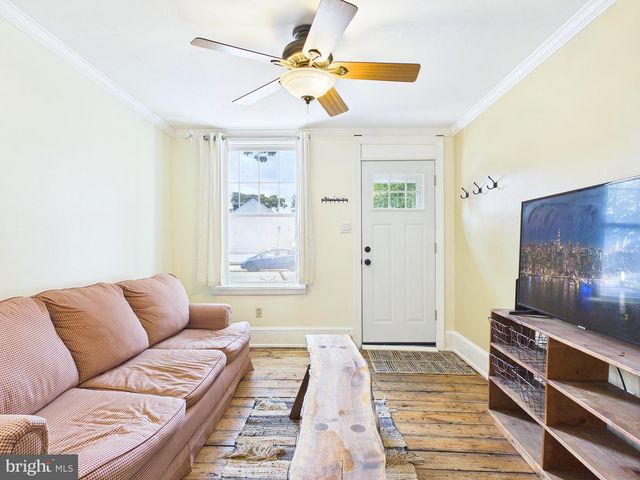 1319 N 2ND ST, Harrisburg, PA 17102