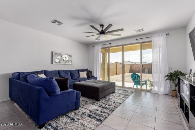 40385 W HALEY Drive, Maricopa, AZ 85138