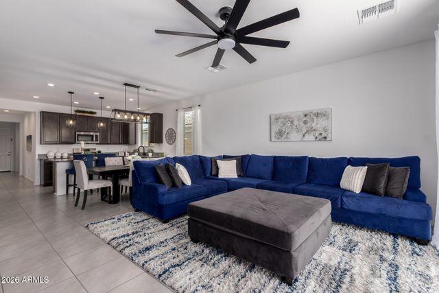 40385 W HALEY Drive, Maricopa, AZ 85138