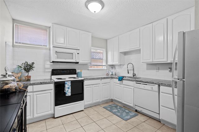 918 Winnie Street 104, Galveston, TX 77550