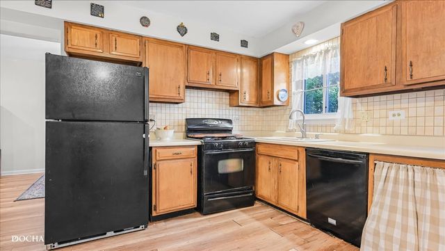 1016 N Mill Street 5, Naperville, IL 60563