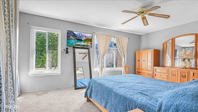 1016 N Mill Street 5, Naperville, IL 60563