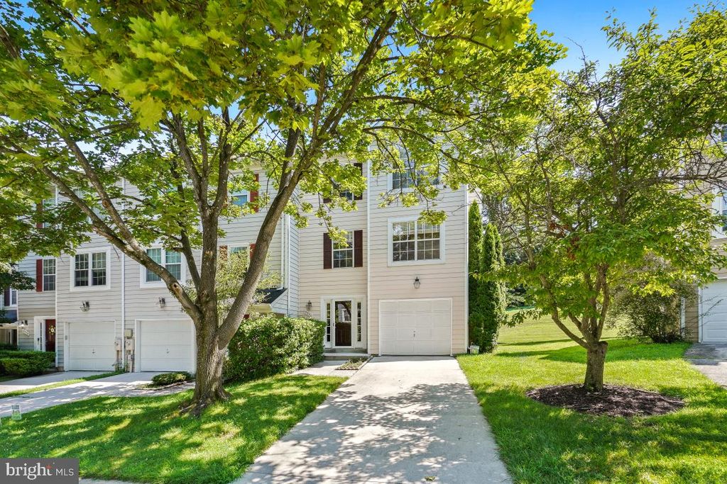5326 CHASE LIONS WAY NE, Columbia, MD 21044