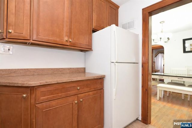 65 Avenue C, Lodi, NJ 07644