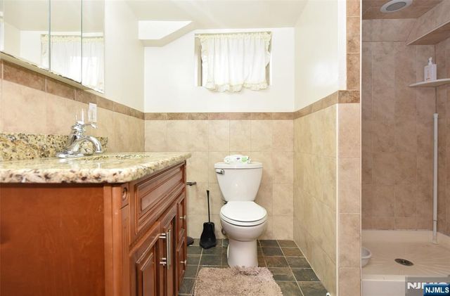 65 Avenue C, Lodi, NJ 07644