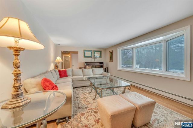 299 Stonetown Road, Ringwood, NJ 07456