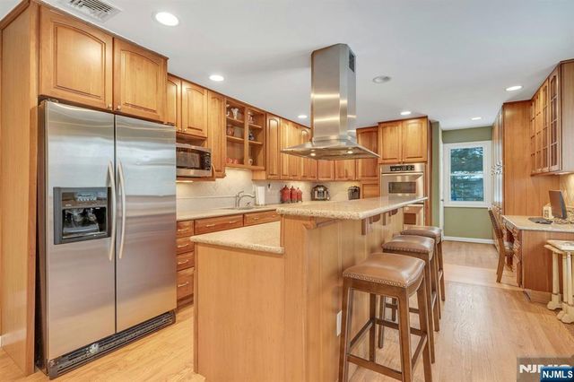 299 Stonetown Road, Ringwood, NJ 07456