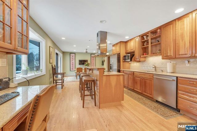 299 Stonetown Road, Ringwood, NJ 07456