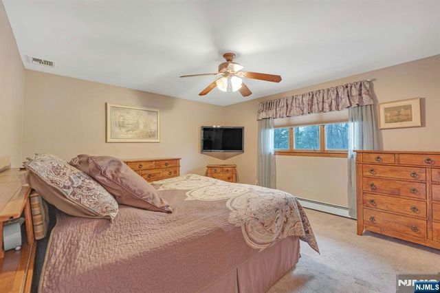 299 Stonetown Road, Ringwood, NJ 07456